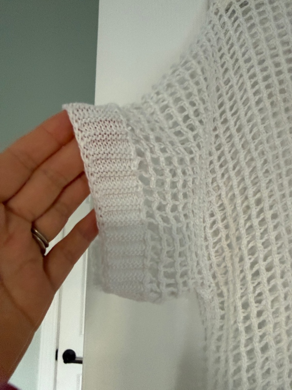 White Open-Knit Short Sleeve Sweater - Picture 4 of 6